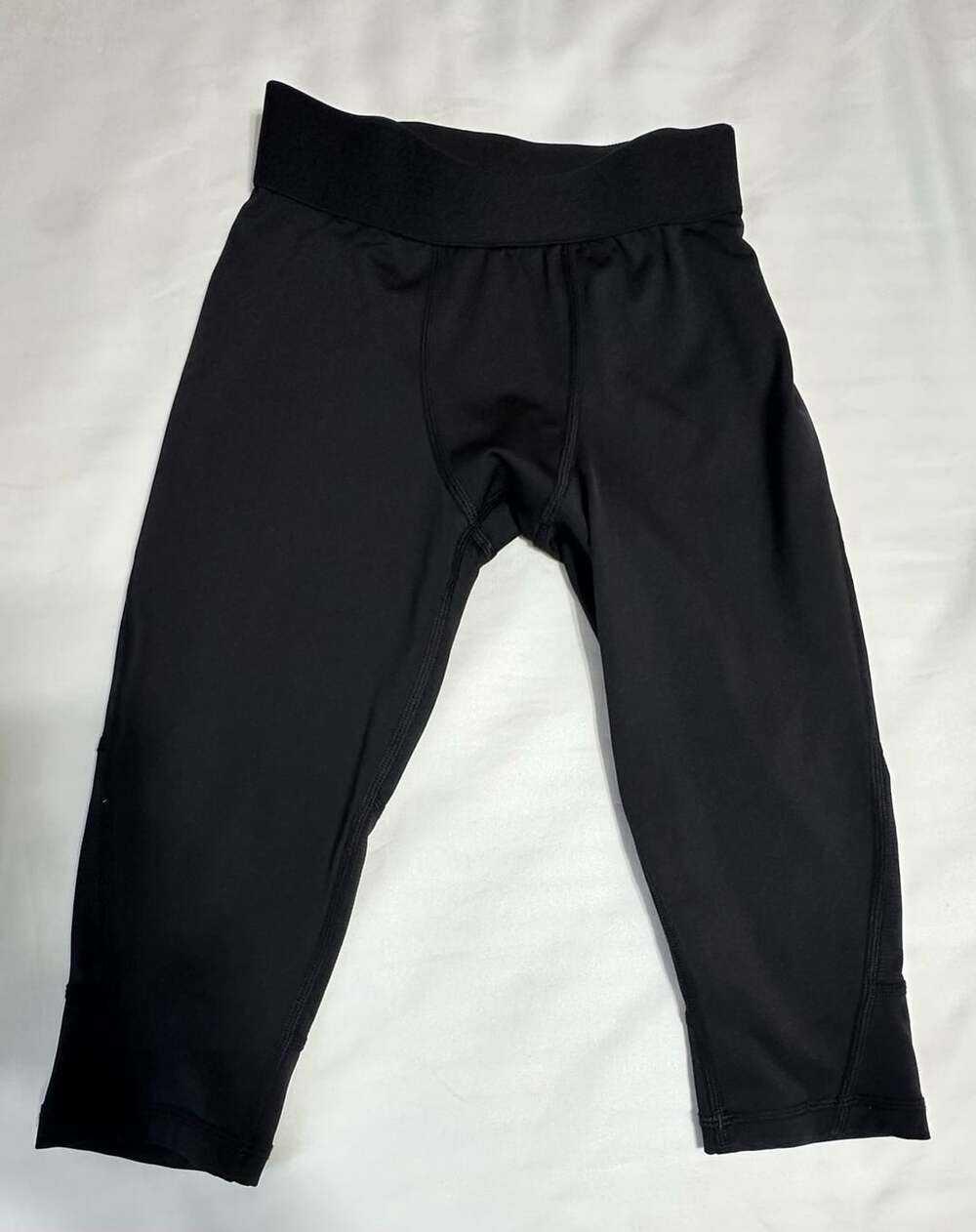 DSG Black Athletic Compression 3/4 Base Layer Tights Leggings Youth Size M 10-12